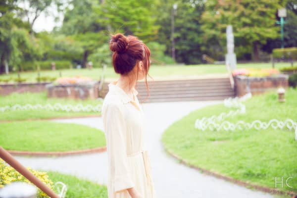 振り向く彼女