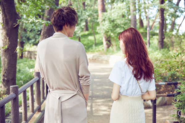 抱きしめて寝る男性心理とは?付き合ってない場合の男の本音も解説